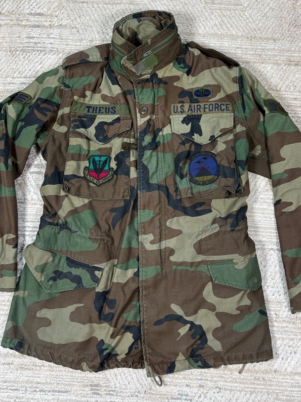 VTG USGI M-65 Field Jacket Mens Small Regular Woodland Camo 80s USAF Patch Named
